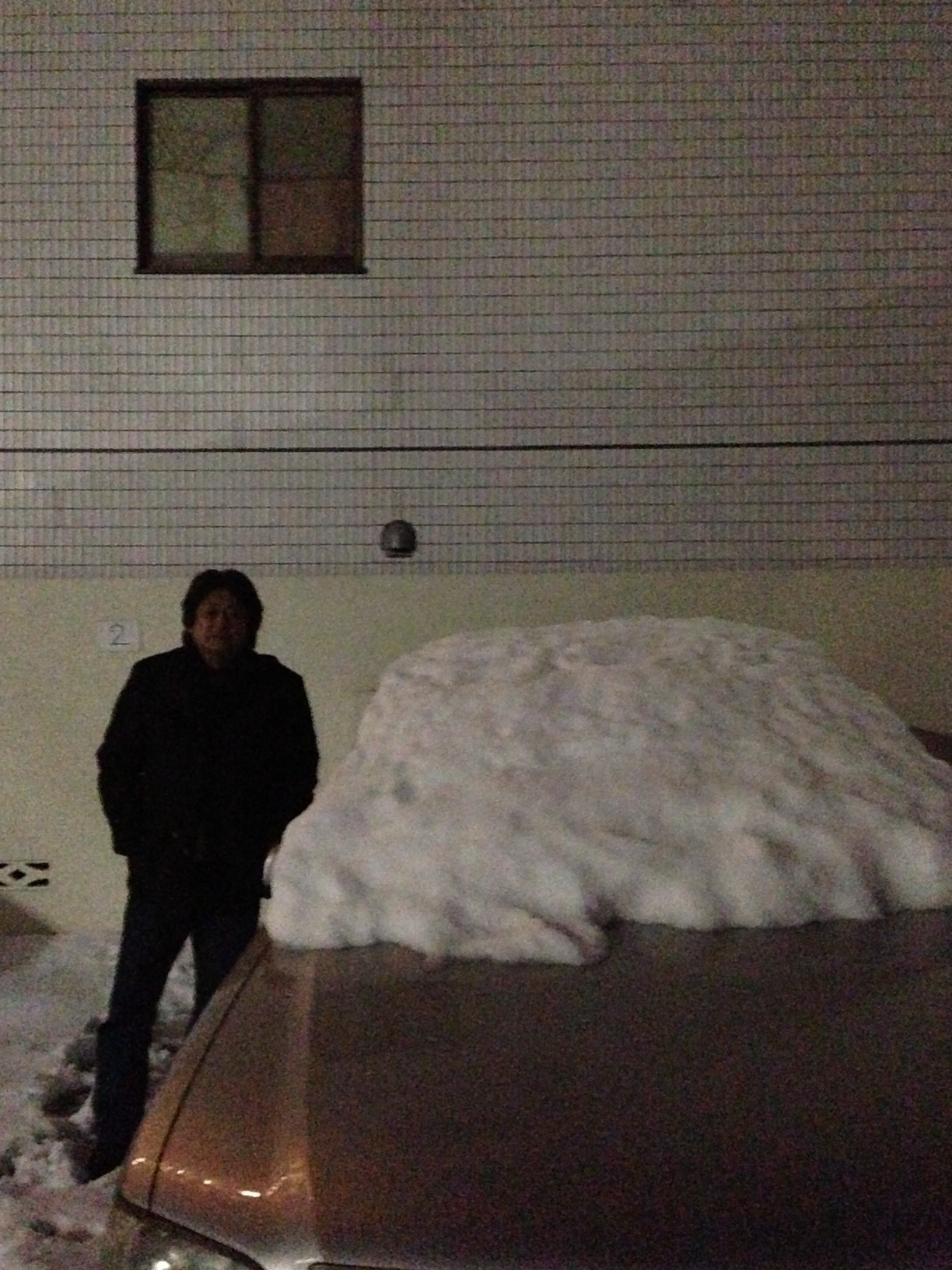 マイカーの屋根には雪がたっぷり！
