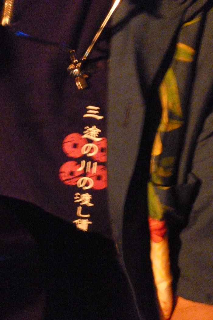 本日は真田幸村Tシャツを着用。胸には「三途の川の渡し賃」の文字が。
