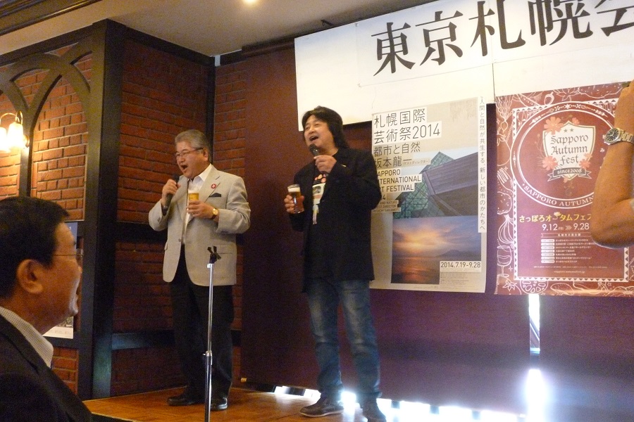 上田文雄札幌市長と「ブラポー札幌」で乾杯の音頭をとりました